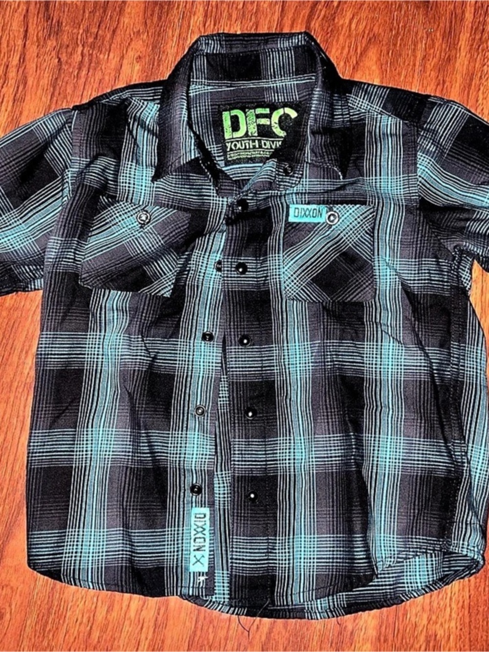DIXXON Youth Division short sleeve plaid button-down shirt